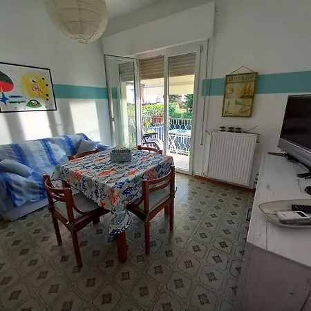 Casa Mirtillo Lido Di 公寓 *